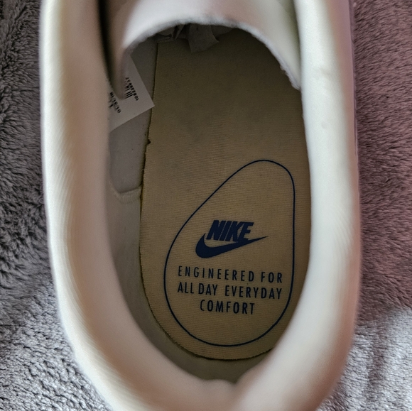 Nike Womens Blazer Low LX AV9371-101 Size 11.5 Summit White NIB Pink Blue Swoosh - Picture 4 of 11